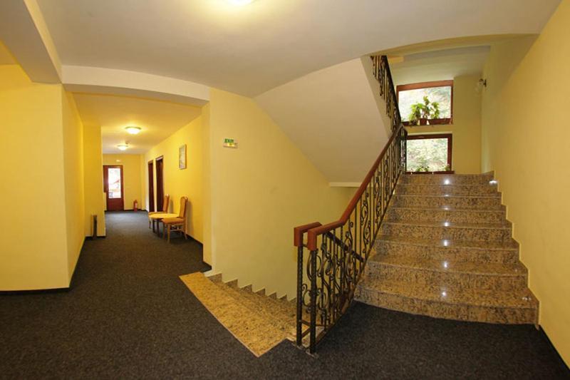 Hotel Paltinis Statiunea Exteriör bild
